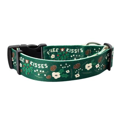 Under The Mistletoe Rust Proof Dog Collar (Evergreen)